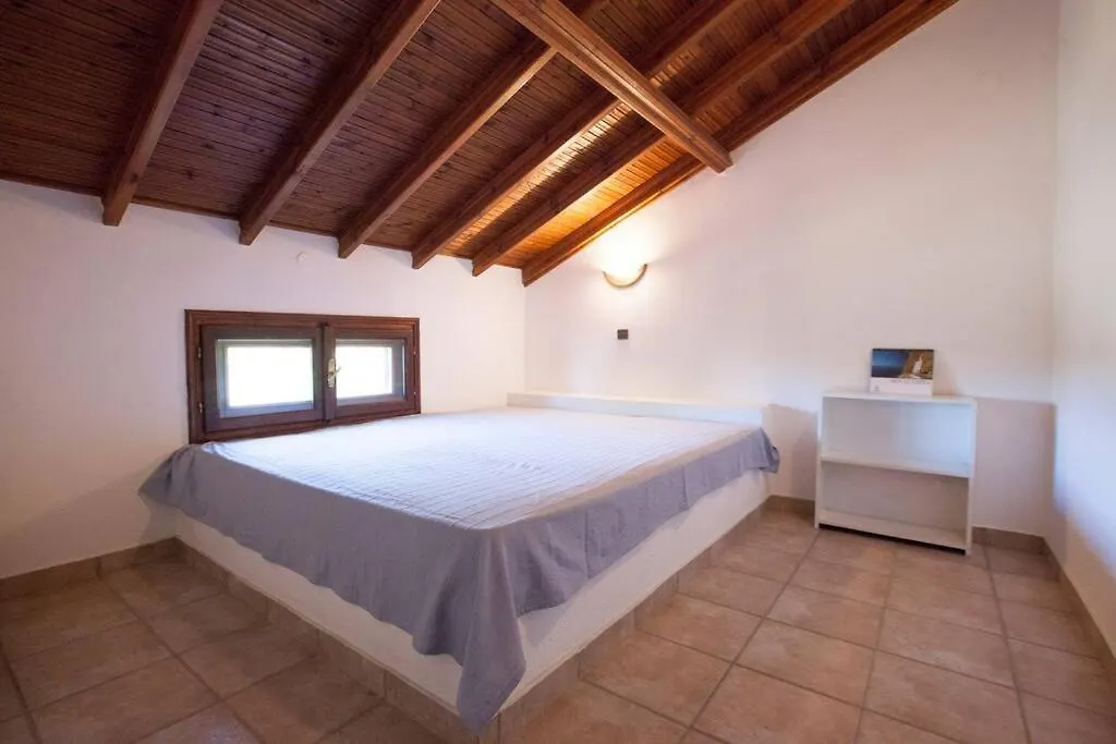 Wonderful Villa With Huge Yard, At Potamos Beach Epanomi